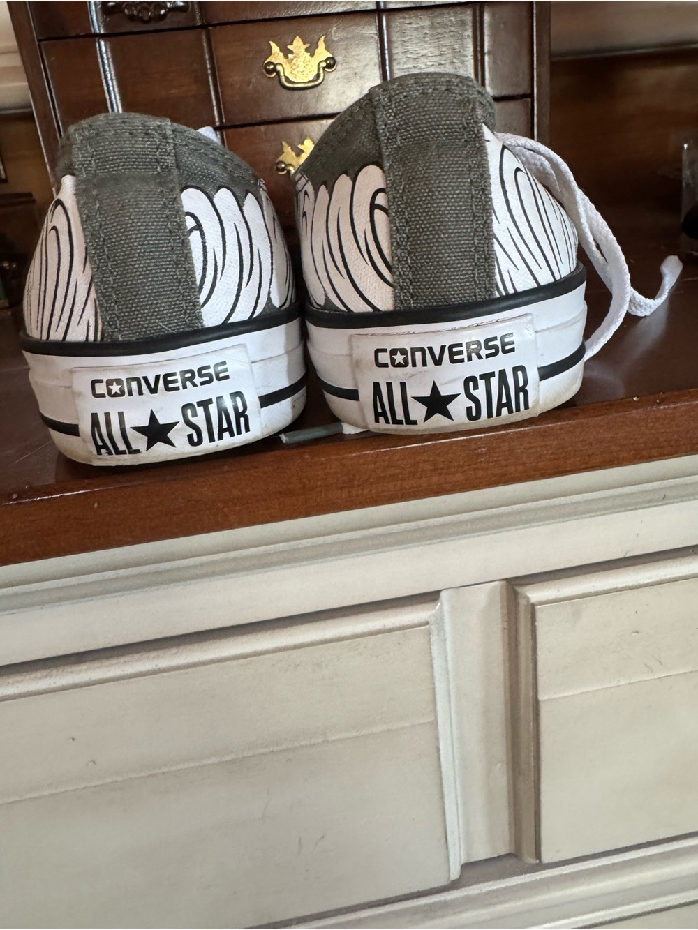 Converse Tasmanian Devil Looney Tunes Green Sneakers - Picture 3 of 6